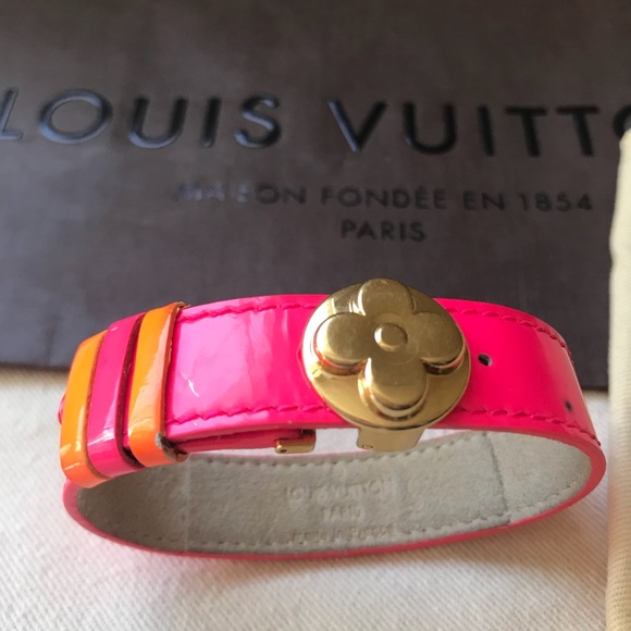 Louis Vuitton Pink Monogram Vernis Bracelet - Picture 3 of 8
